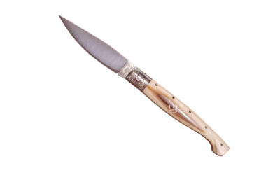 La storia del coltello pattada e l’arte dell’artigiano Monni